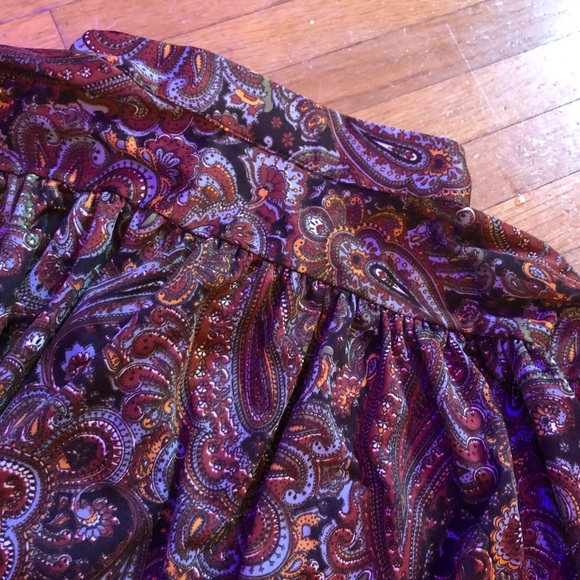 True Vintage Paisley Button Up Top - Picture 5 of 7